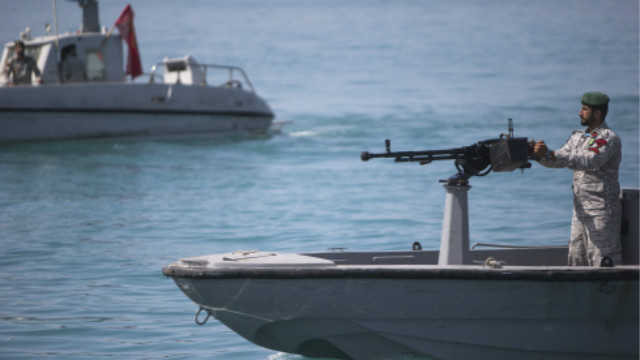 地缘博弈透视:美伊局势走向与油价波动逻辑 股票财经 地缘博弈透视:美伊局势走向与油价波动逻辑 股票财经 地缘博弈透视:美伊局势走向与油价波动逻辑 股票财经