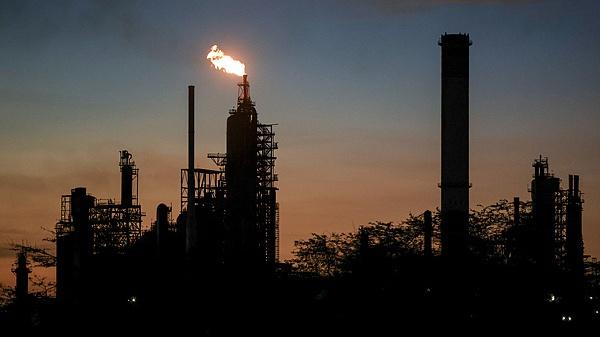 深度解析:特朗普两记重拳为何未能撼动市场?流动性盛宴下的非农数据密码 股票财经