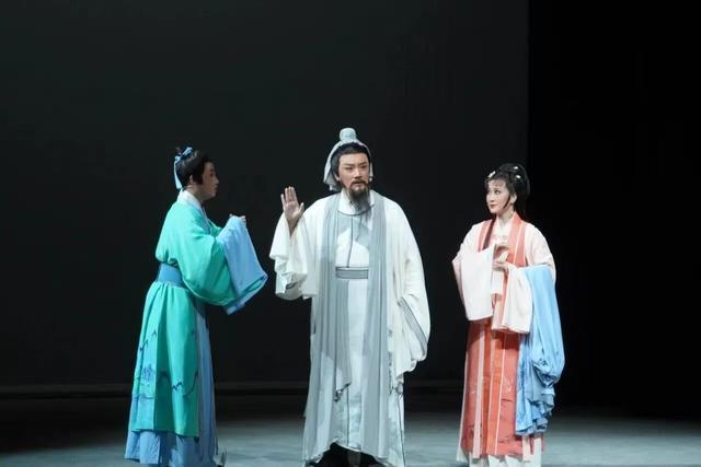  从1989到2024：白玉兰戏剧奖如何成为检验中国戏曲演员实力的试金石 文化旅游